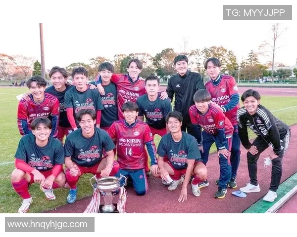 日本足球大学培养未来足球人才的创新模式与发展前景分析